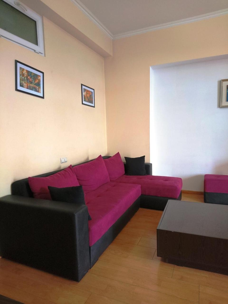 Luxury Apartment In The Centre Of 예레반 외부 사진