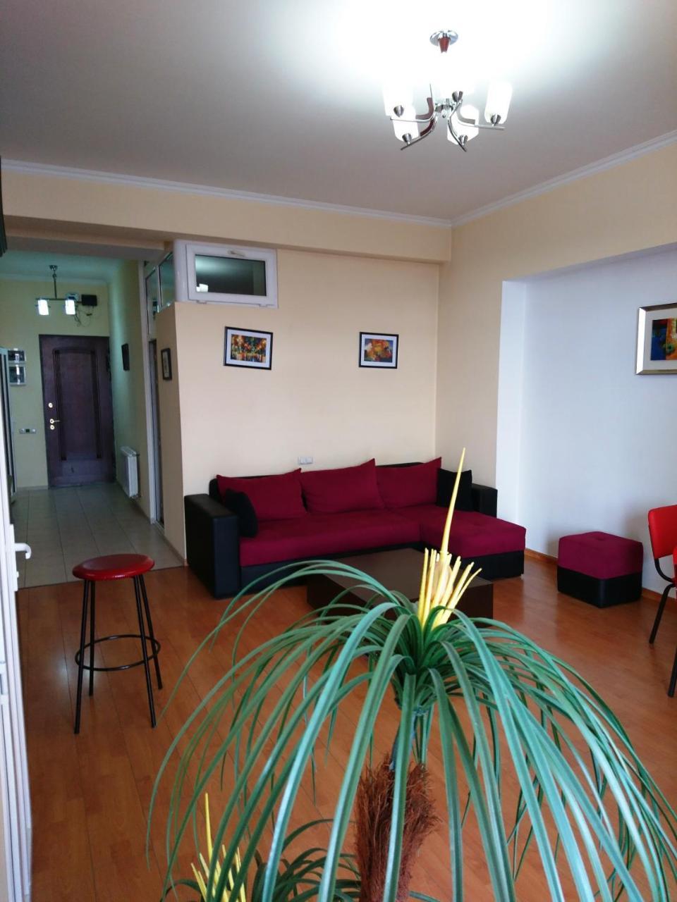 Luxury Apartment In The Centre Of 예레반 외부 사진