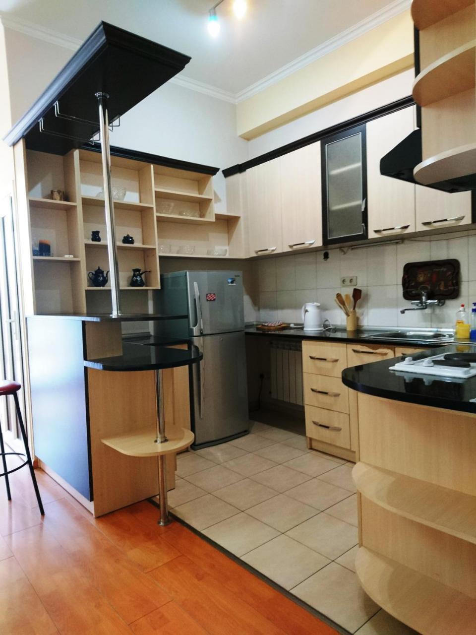 Luxury Apartment In The Centre Of 예레반 외부 사진