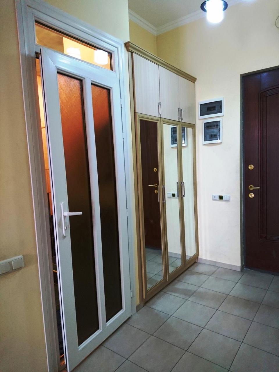 Luxury Apartment In The Centre Of 예레반 외부 사진