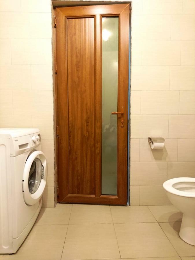 Luxury Apartment In The Centre Of 예레반 외부 사진